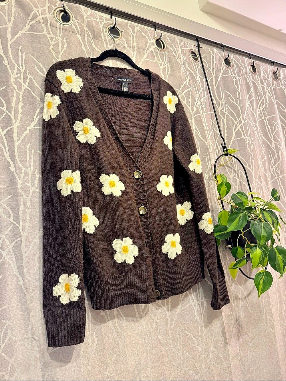 Street Wear Society Floral Cardigan in Brown & White Size Medium